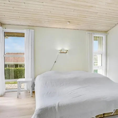 Nyaraló Stunning In Haarby With Sauna Hårby